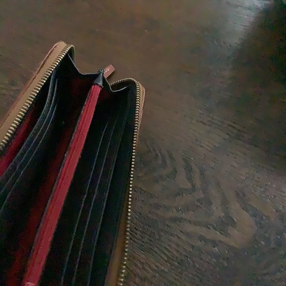 Dooney & Bourke Leather Taupe with Brown Trim Zip Around Wallet - Picture 6 of 7